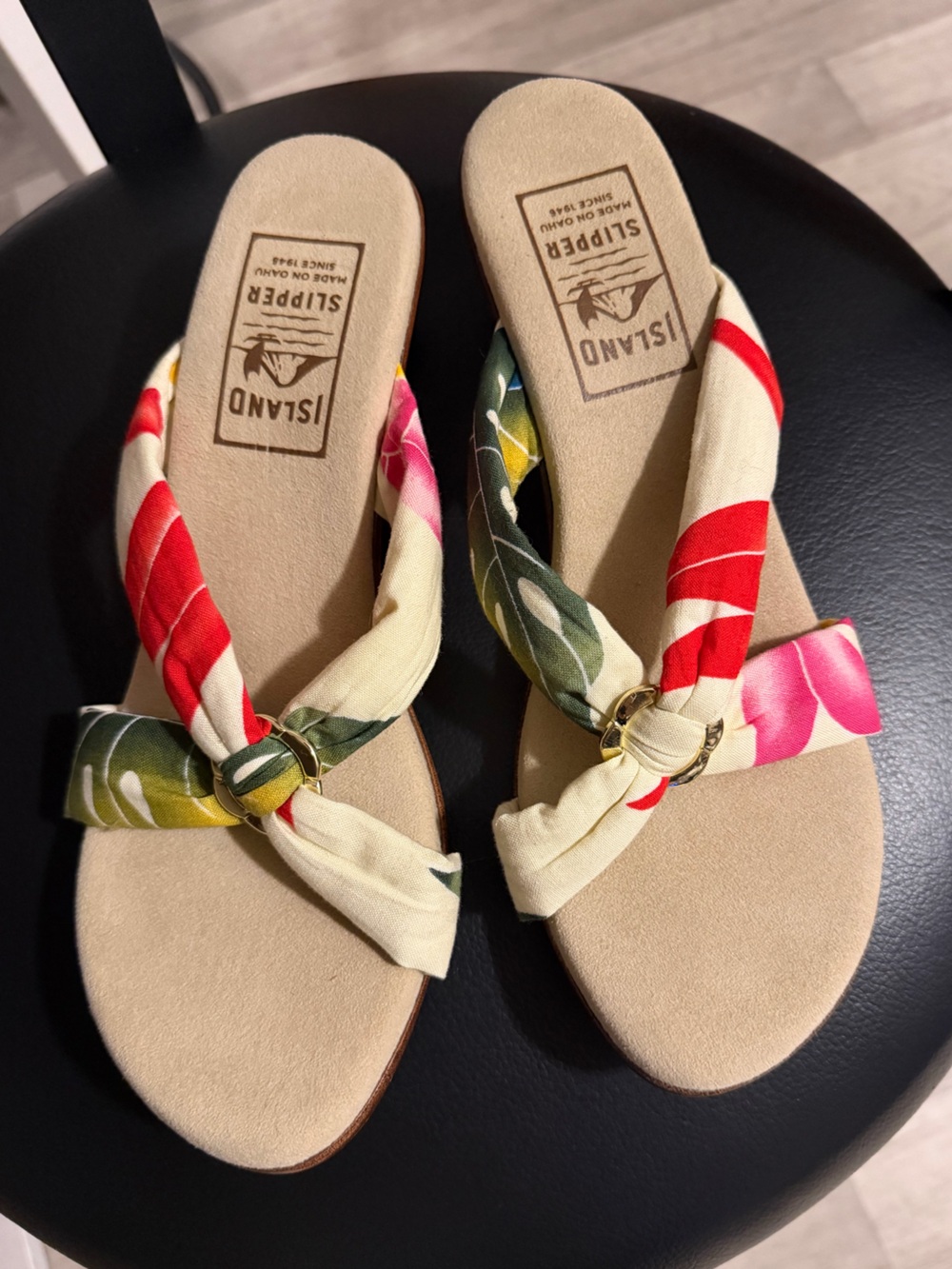 Island Slipper Floral Knot Toe-Post Sandal in Cream Multicolor